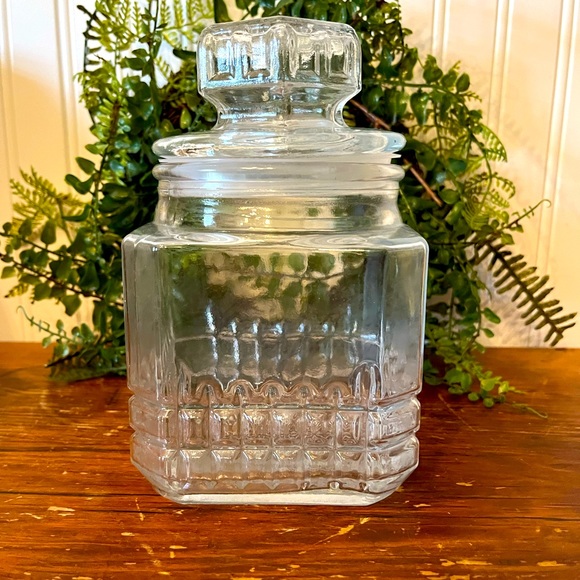 Vintage Cut Glass Storage Jar Canister - Picture 1 of 5